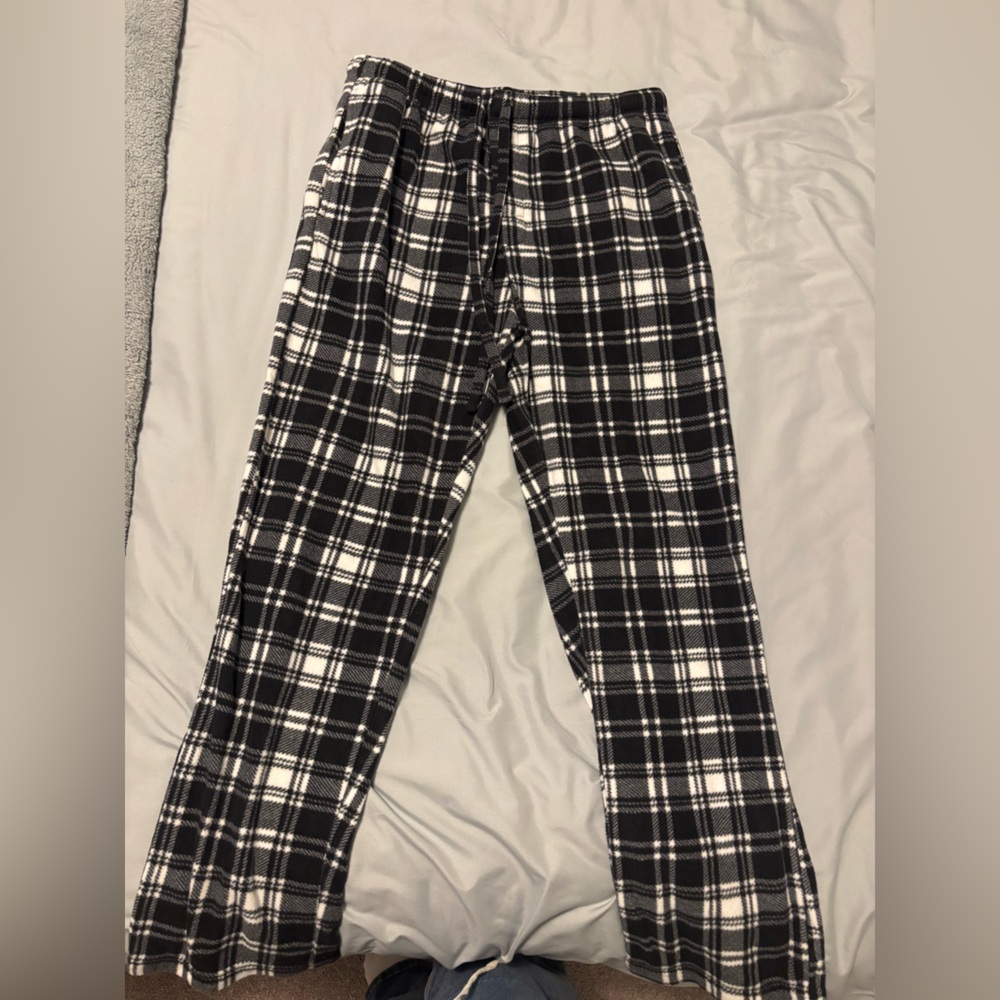 Beverly Hills Polo Club Black and White Plaid Pants